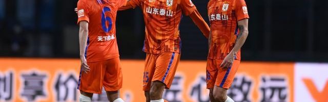 九游游戏中心-泰山8比0一战创造多项纪录 雷神差1球可比肩大羽